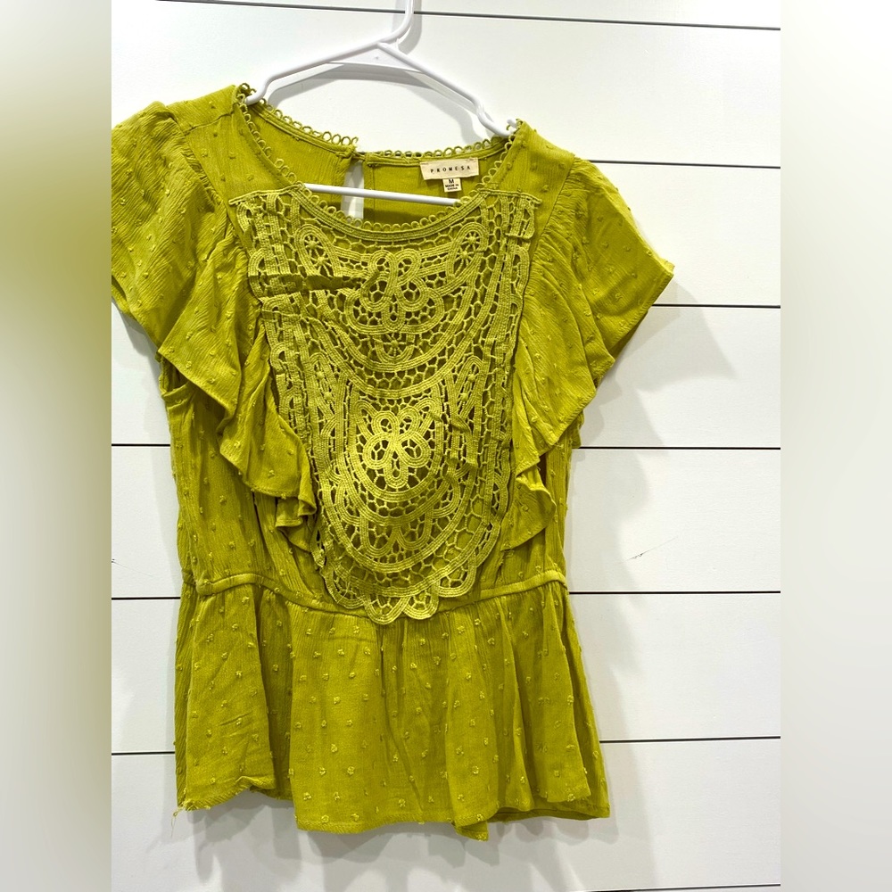 Lime shoulder length blouse